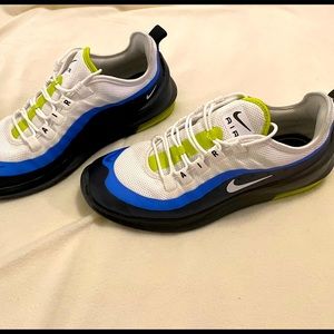 Nike Air size 8